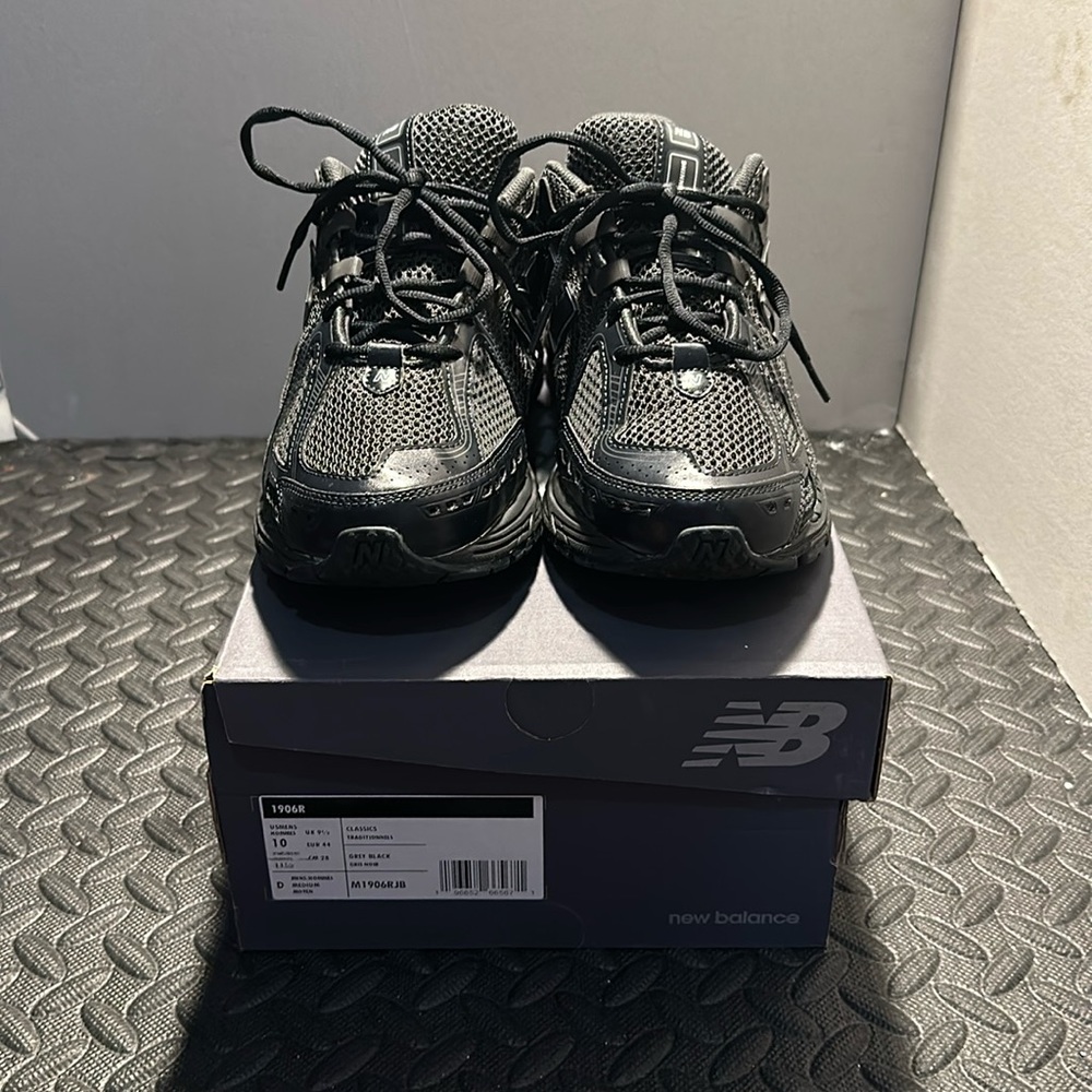 Men Balance 1906R Men Size 10 Black